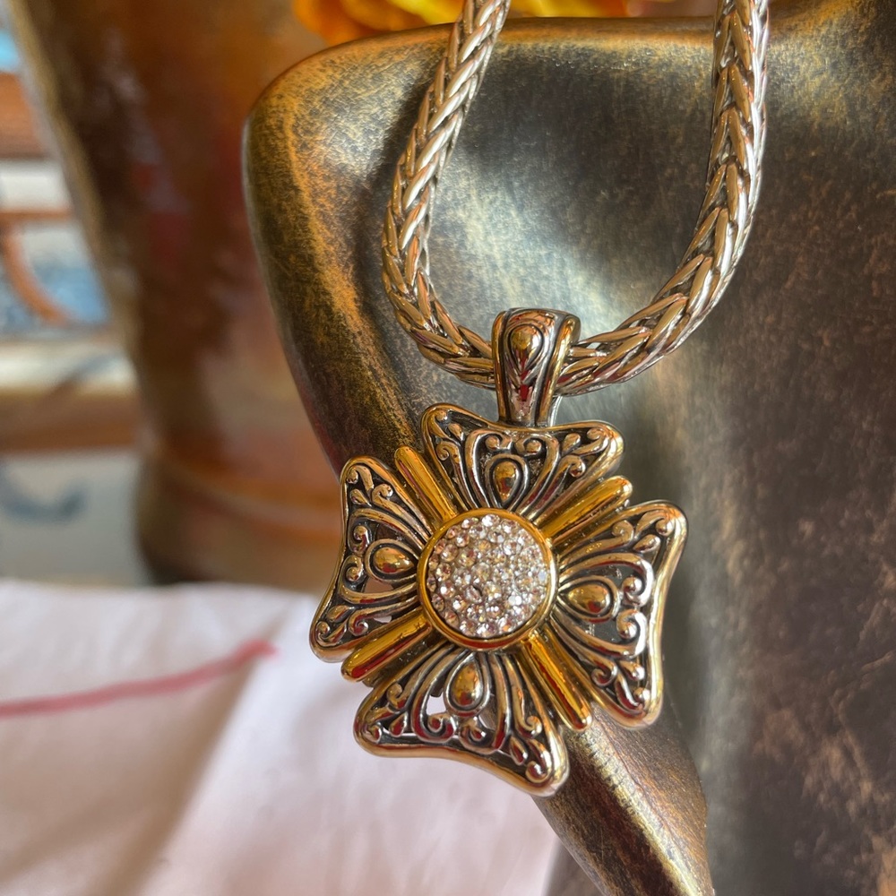 Necklace Bracelet Set. Boutique.